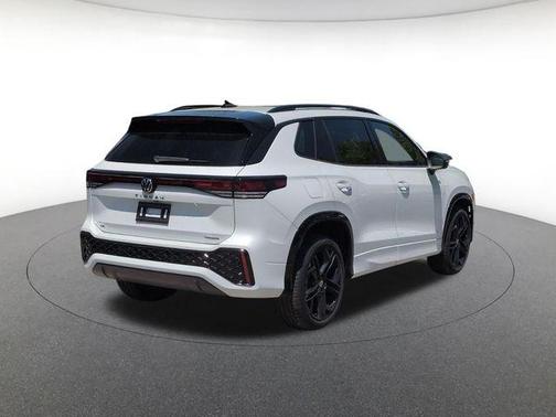 Opal White 2026 Volkswagen Tiguan 2.0T SE R-Line Black 4MOTION