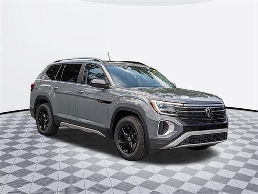 2025 Volkswagen Atlas 2.0T Peak Edition