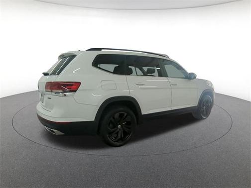 2022 Volkswagen Atlas 2.0T SE w/Technology 4MOTION