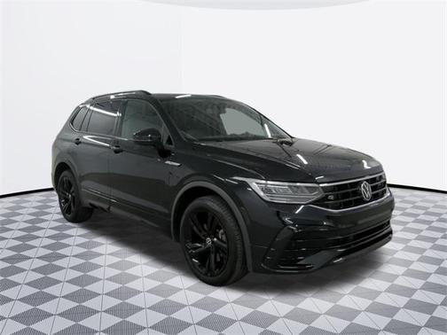 2023 Volkswagen Tiguan 2.0T SE R-Line Black
