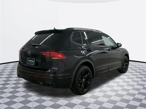 2023 Volkswagen Tiguan 2.0T SE R-Line Black