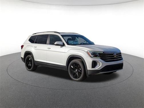 2026 Volkswagen Atlas 2.0T SE w/Technology 4MOTION