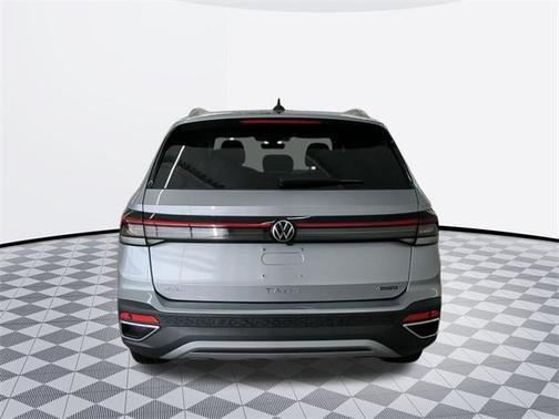 2025 Volkswagen Taos 1.5T SEL