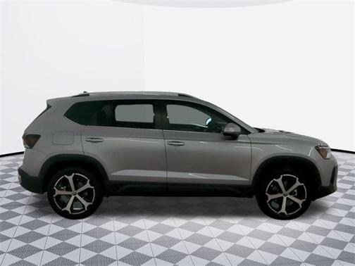 2025 Volkswagen Taos 1.5T SEL