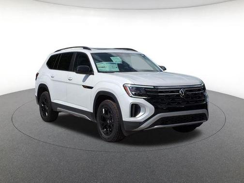 Opal White 2026 Volkswagen Atlas Peak Edition