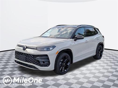 2025 Volkswagen Tiguan 2.0T SE R-Line Black