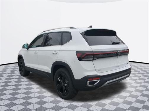 2025 Volkswagen Taos 1.5T SEL