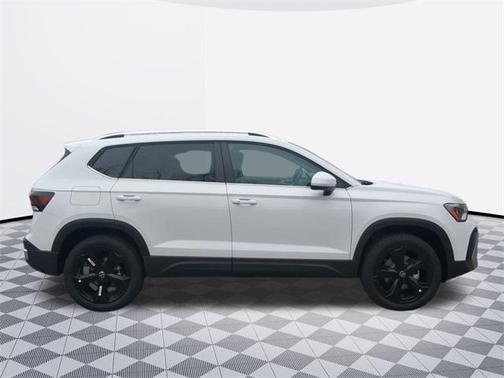 2025 Volkswagen Taos 1.5T SEL