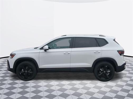 2025 Volkswagen Taos 1.5T SEL
