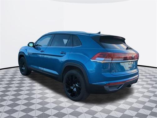2025 Volkswagen Atlas Cross Sport 2.0T SE w/Technology 4MOTION