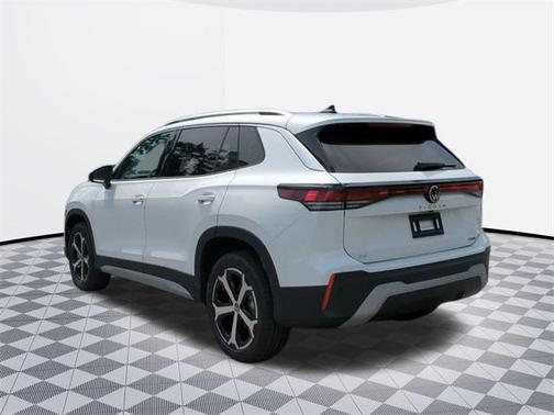 2025 Volkswagen Tiguan 2.0T SE 4MOTION