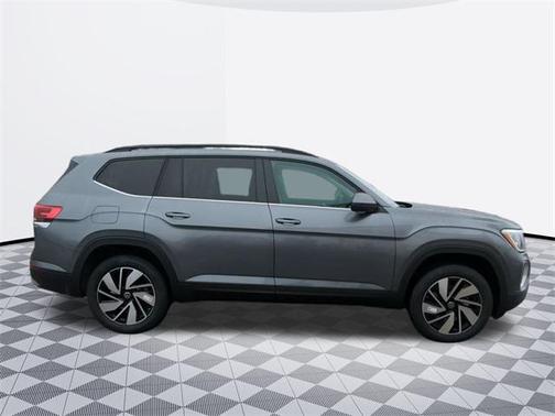 2025 Volkswagen Atlas 2.0T SE w/Technology 4MOTION