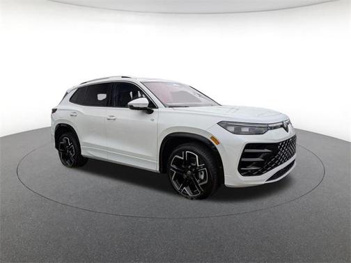 2026 Volkswagen Tiguan 2.0T SEL R-Line 4MOTION