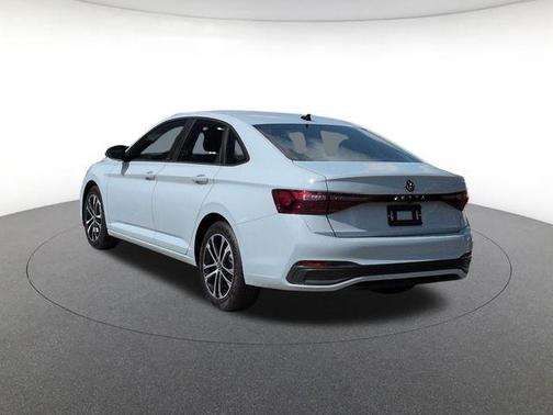Gray 2026 Volkswagen Jetta 1.4T SE