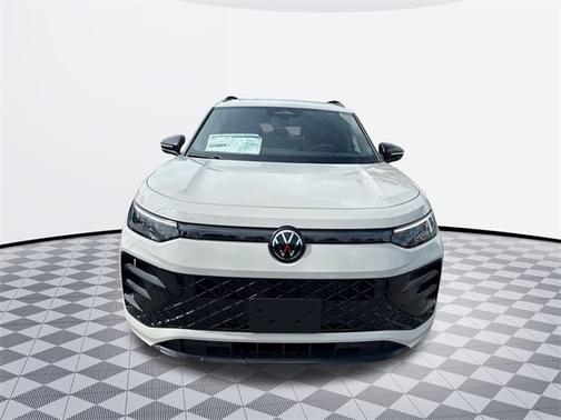 2025 Volkswagen Tiguan 2.0T SE R-Line Black 4MOTION
