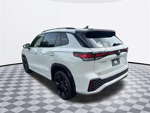 2025 Volkswagen Tiguan 2.0T SE R-Line Black 4MOTION