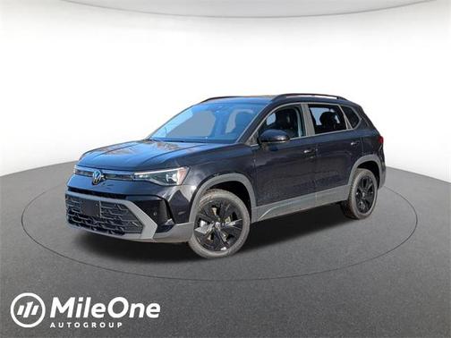 2025 Volkswagen Taos 1.5T SE Black