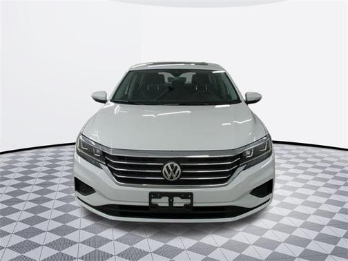 2022 Volkswagen Passat 2.0T SE