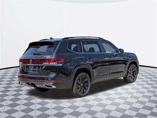 2025 Volkswagen Atlas 2.0T SE w/Technology 4MOTION