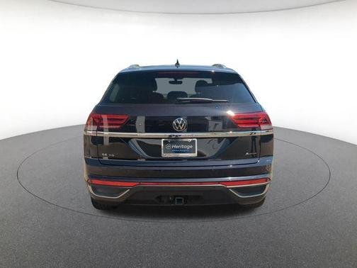 Deep Black 2023 Volkswagen Atlas Cross Sport 3.6L V6 SE w/Technology