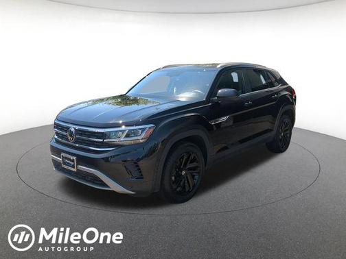 Deep Black 2023 Volkswagen Atlas Cross Sport 3.6L V6 SE w/Technology