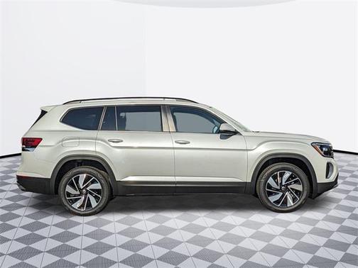 2026 Volkswagen Atlas 2.0T SE w/Technology 4MOTION