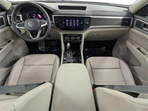 2022 Volkswagen Atlas 2.0T SE w/Technology 4MOTION