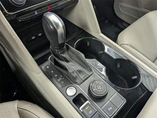 2022 Volkswagen Atlas 2.0T SE w/Technology 4MOTION