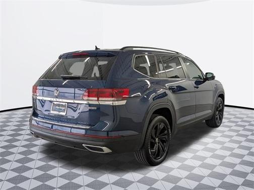 2022 Volkswagen Atlas 2.0T SE w/Technology 4MOTION