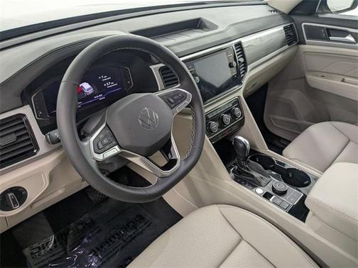 2022 Volkswagen Atlas 2.0T SE w/Technology 4MOTION
