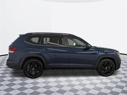 2022 Volkswagen Atlas 2.0T SE w/Technology 4MOTION