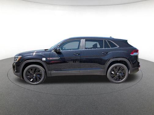 Deep Black 2026 Volkswagen Atlas Cross Sport 2.0T SE w/Technology 4MOTION