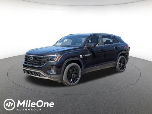 Deep Black 2026 Volkswagen Atlas Cross Sport 2.0T SE w/Technology 4MOTION