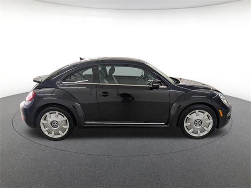 2019 Volkswagen Beetle 2.0T SE
