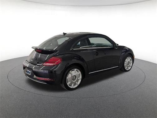 2019 Volkswagen Beetle 2.0T SE