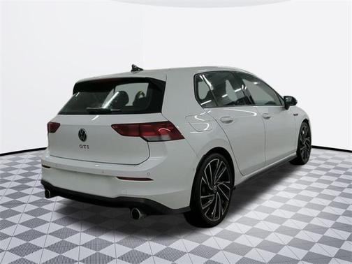 2024 Volkswagen Golf GTI 2.0T S DSG