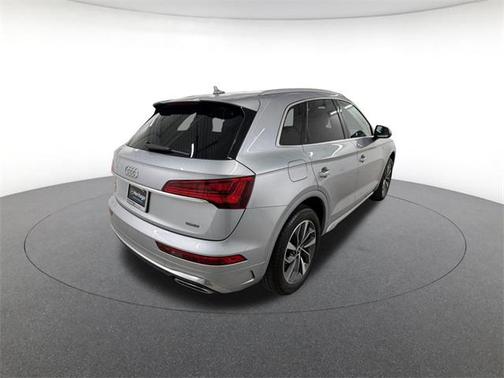 2022 Audi Q5 45 S line Premium Plus