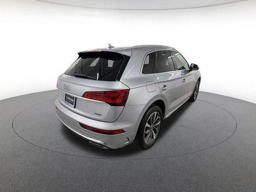 2022 Audi Q5 45 S line Premium Plus