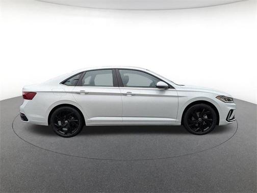 2026 Volkswagen Jetta 1.4T SE