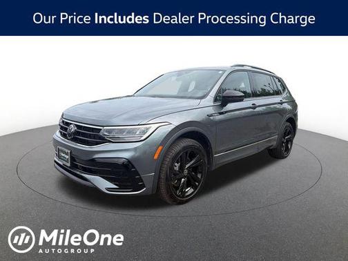 Platinum Gray Metallic 2024 Volkswagen Tiguan 2.0T SE R-Line Black 4MOTION