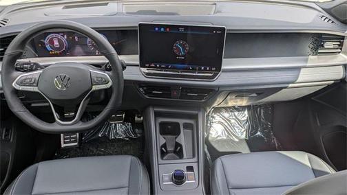 2025 Volkswagen Tiguan 2.0T SE R-Line Black 4MOTION