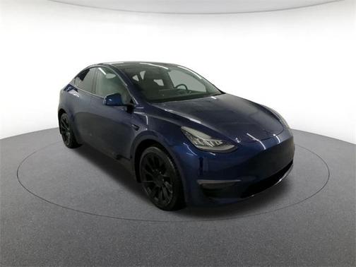 2022 Tesla Model Y Long Range Dual Motor All-Wheel Drive