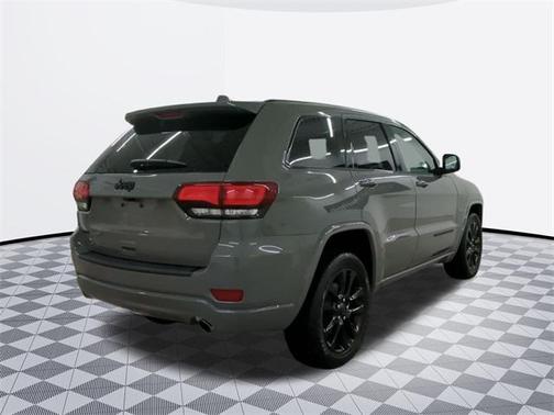 2021 Jeep Grand Cherokee Laredo