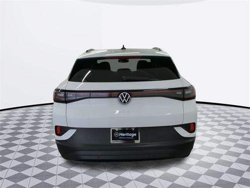 2023 Volkswagen ID.4 Pro
