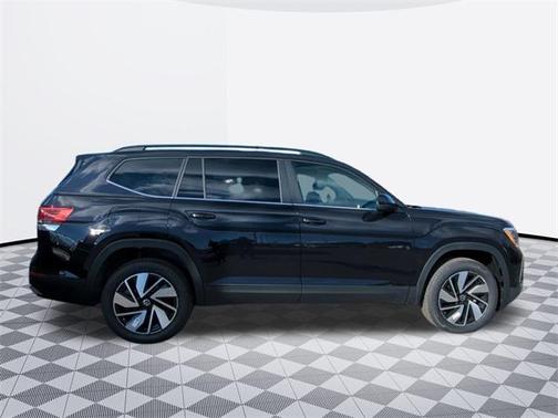 2025 Volkswagen Atlas 2.0T SE w/Technology 4MOTION