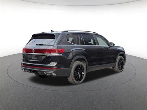 2026 Volkswagen Atlas 2.0T SE w/Technology 4MOTION