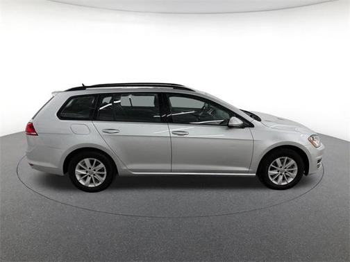 2016 Volkswagen Golf SportWagen TSI S 4-Door