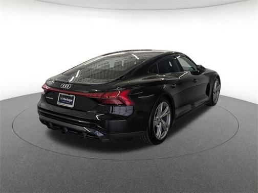 2023 Audi e-tron GT Premium Plus quattro