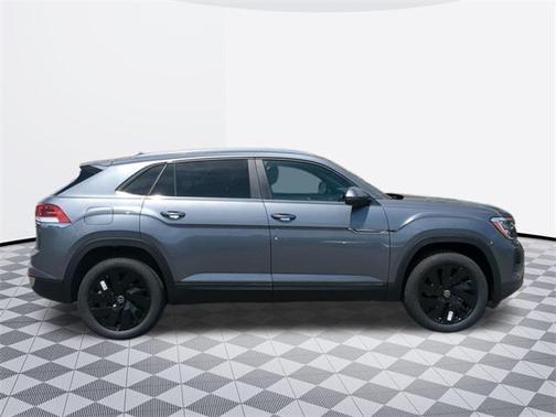 2025 Volkswagen Atlas Cross Sport 2.0T SE w/Technology 4MOTION