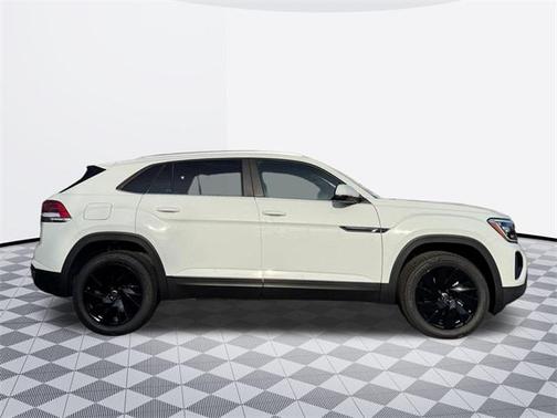 2025 Volkswagen Atlas Cross Sport 2.0T SE w/Technology 4MOTION